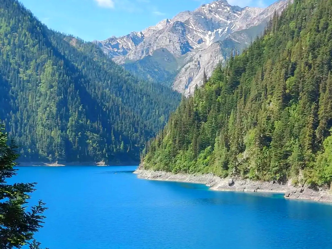 5 Days Private Tour of Chengdu - Huanglong - Jiuzhaigou