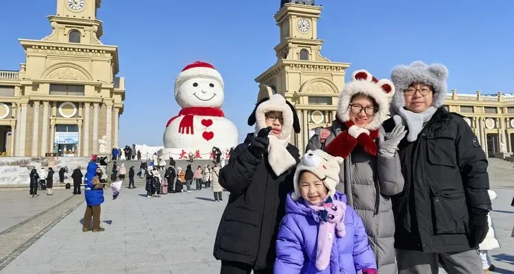 Giant Snowman