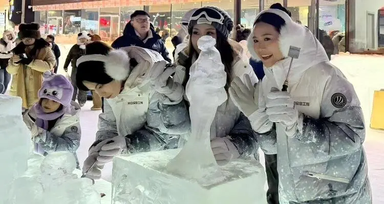 Ice Sculpture Carving Experience