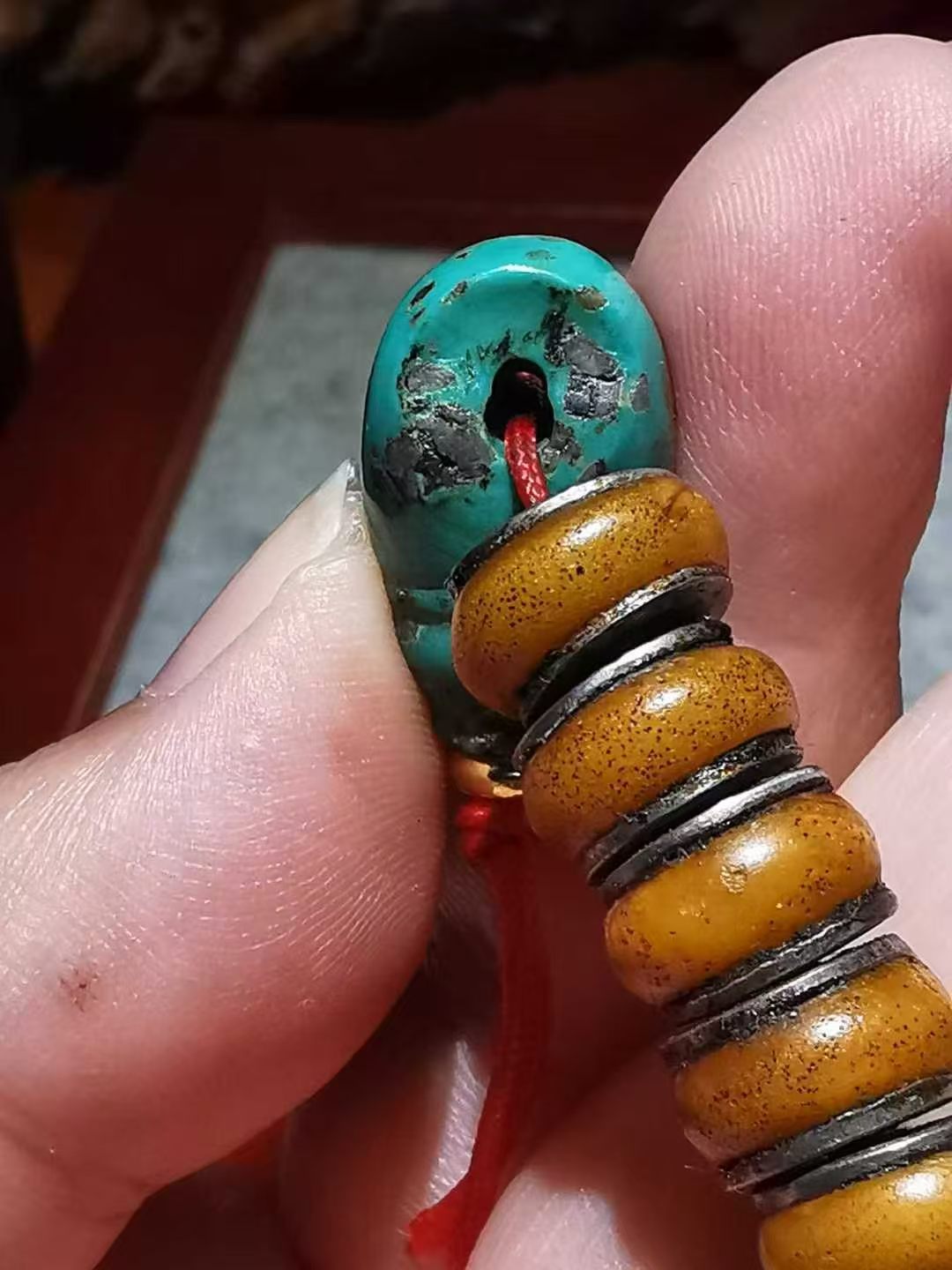 13562藏传老蜜蜡手串老绿松石佛头 Tibetan Old Amber Bracelet Old Turquoise Buddha Head 