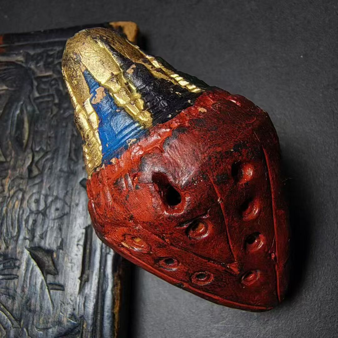 14911  Tibetan Traditional Medicine Mud Painted and Gilded Eight-Treasure Stupa Niang La Caca藏传老药泥彩绘描金八宝塔娘拉擦擦