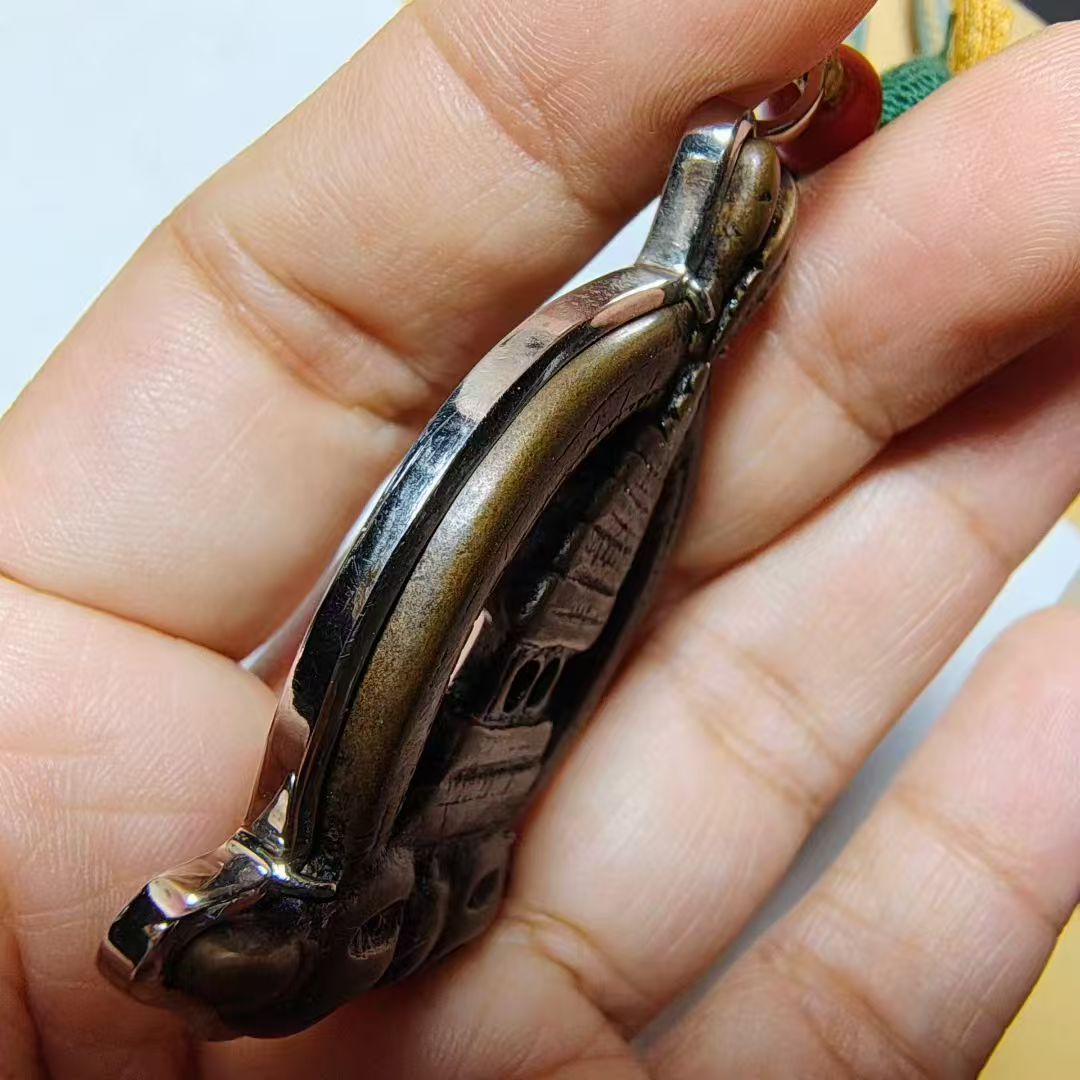 15084 Tibetan-style Old Lima Bronze Vajra Relic Stupa Necklace藏传老利马铜金刚杵舍利塔项链