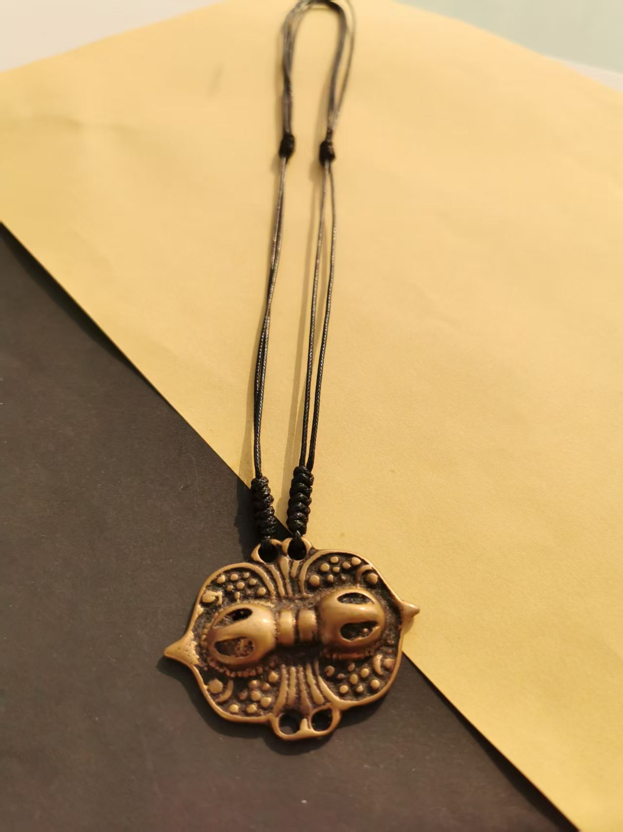 15382   Fortune Protection‖Tibetan Antique Lima Copper Butterfly Dorje Bezel   福运守护‖藏传老利马铜蝴蝶金刚杵托甲🦋