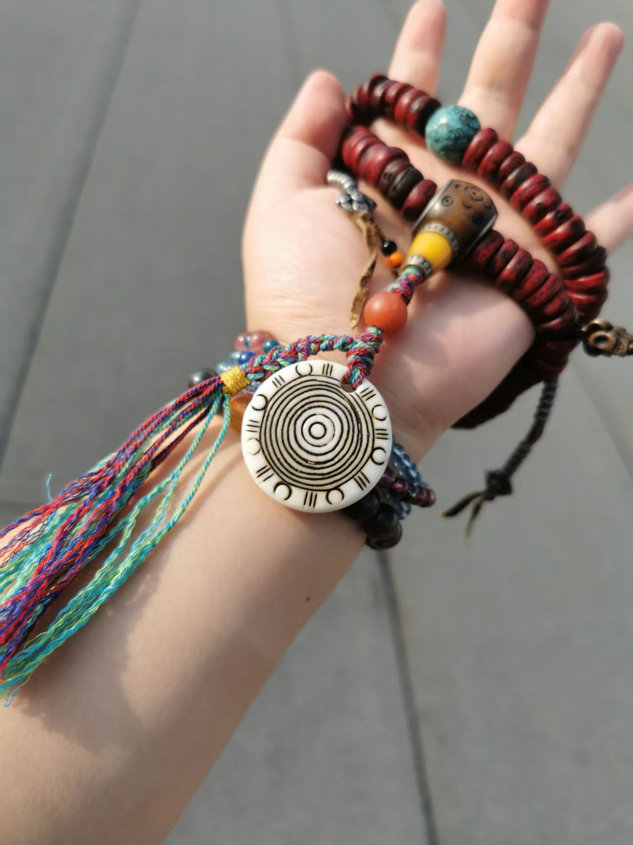15387   Full Fortune ‖ Tibetan Old Cinnabar Offering Phoenix-Eye Bodhi Piece Beads, 108 beads with Green Pine Top Beads, Old Faluo Shituolin Pearl Waist Pearl, Reverse Cloud Old Ox Bone Buddha Head Buddha Bea 福运满贯‖藏传老朱砂供凤眼菩提片珠108子配绿松顶珠老法螺尸陀林主腰珠背云老牛骨佛头佛珠📿