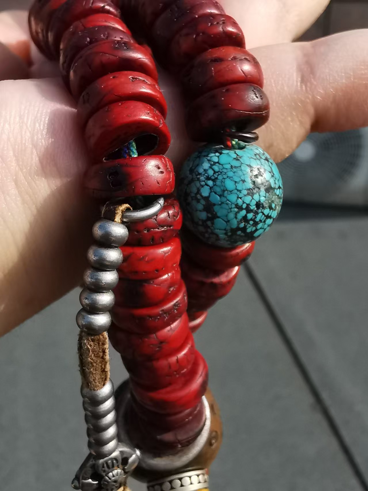 15387   Full Fortune ‖ Tibetan Old Cinnabar Offering Phoenix-Eye Bodhi Piece Beads, 108 beads with Green Pine Top Beads, Old Faluo Shituolin Pearl Waist Pearl, Reverse Cloud Old Ox Bone Buddha Head Buddha Bea 福运满贯‖藏传老朱砂供凤眼菩提片珠108子配绿松顶珠老法螺尸陀林主腰珠背云老牛骨佛头佛珠📿