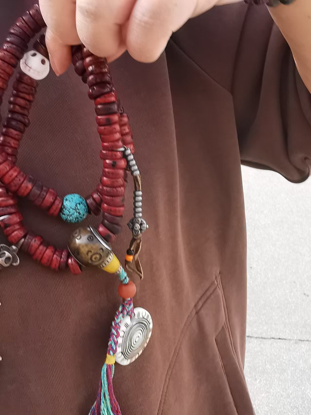 15387   Full Fortune ‖ Tibetan Old Cinnabar Offering Phoenix-Eye Bodhi Piece Beads, 108 beads with Green Pine Top Beads, Old Faluo Shituolin Pearl Waist Pearl, Reverse Cloud Old Ox Bone Buddha Head Buddha Bea 福运满贯‖藏传老朱砂供凤眼菩提片珠108子配绿松顶珠老法螺尸陀林主腰珠背云老牛骨佛头佛珠📿