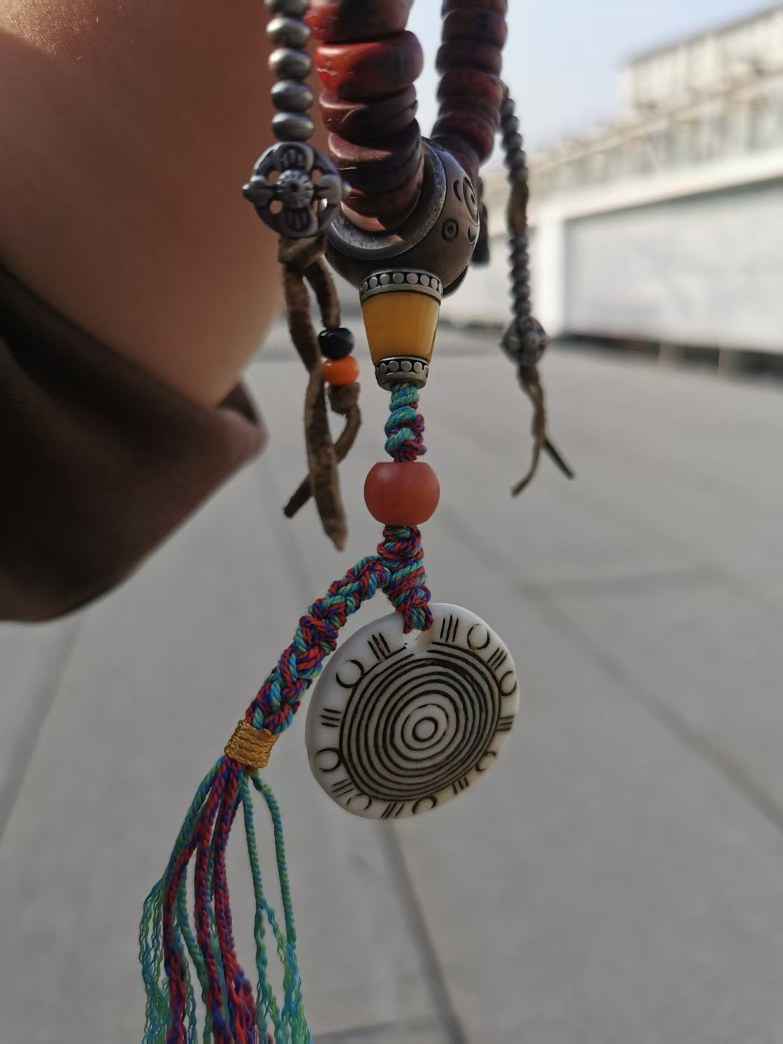 15387   Full Fortune ‖ Tibetan Old Cinnabar Offering Phoenix-Eye Bodhi Piece Beads, 108 beads with Green Pine Top Beads, Old Faluo Shituolin Pearl Waist Pearl, Reverse Cloud Old Ox Bone Buddha Head Buddha Bea 福运满贯‖藏传老朱砂供凤眼菩提片珠108子配绿松顶珠老法螺尸陀林主腰珠背云老牛骨佛头佛珠📿