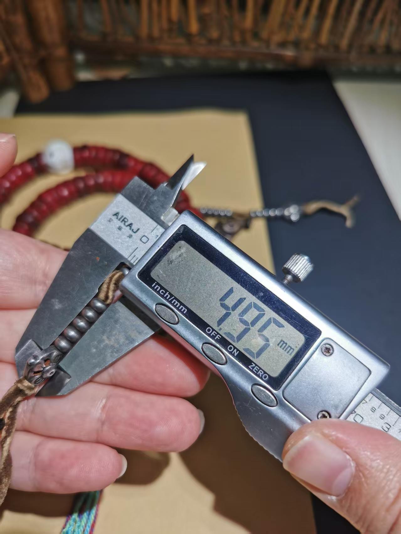 15387   Full Fortune ‖ Tibetan Old Cinnabar Offering Phoenix-Eye Bodhi Piece Beads, 108 beads with Green Pine Top Beads, Old Faluo Shituolin Pearl Waist Pearl, Reverse Cloud Old Ox Bone Buddha Head Buddha Bea 福运满贯‖藏传老朱砂供凤眼菩提片珠108子配绿松顶珠老法螺尸陀林主腰珠背云老牛骨佛头佛珠📿