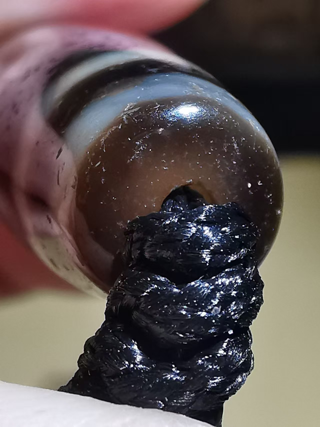 15393  Old Agate Great Roc Dzi Bead | A Tibetan Energy Talisman for Courage and Fortune 老玛瑙大鹏天珠｜勇毅纳福的藏式能量护身符🌟