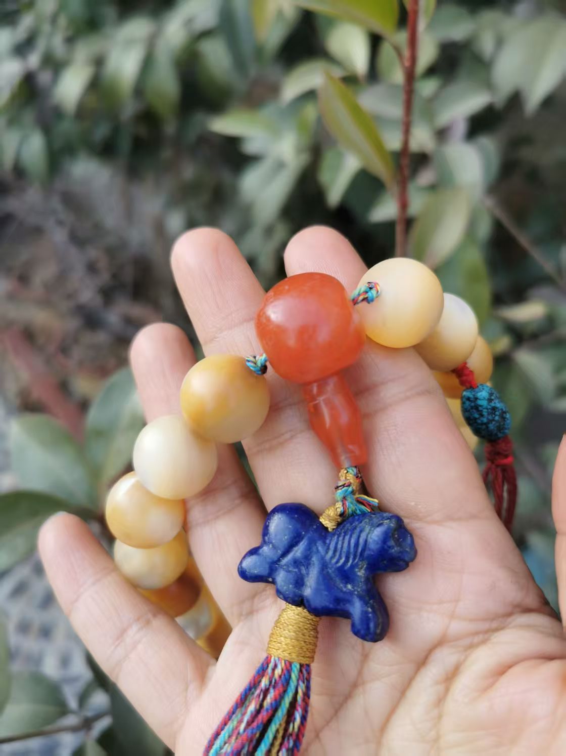 15412Tibetan Antique Fish Bone Buddhist Prayer Beads · A Symbol of Practice Through the Ages藏传老鱼骨佛珠手持 · 岁月流转的修行信物