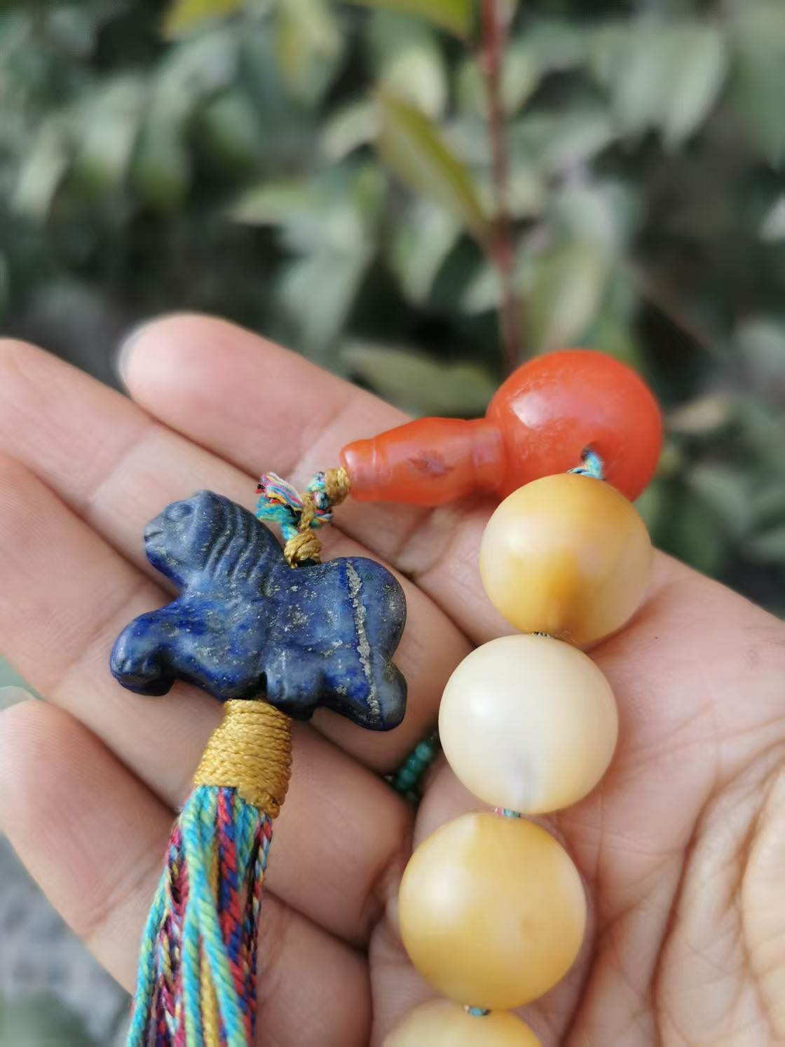 15412Tibetan Antique Fish Bone Buddhist Prayer Beads · A Symbol of Practice Through the Ages藏传老鱼骨佛珠手持 · 岁月流转的修行信物