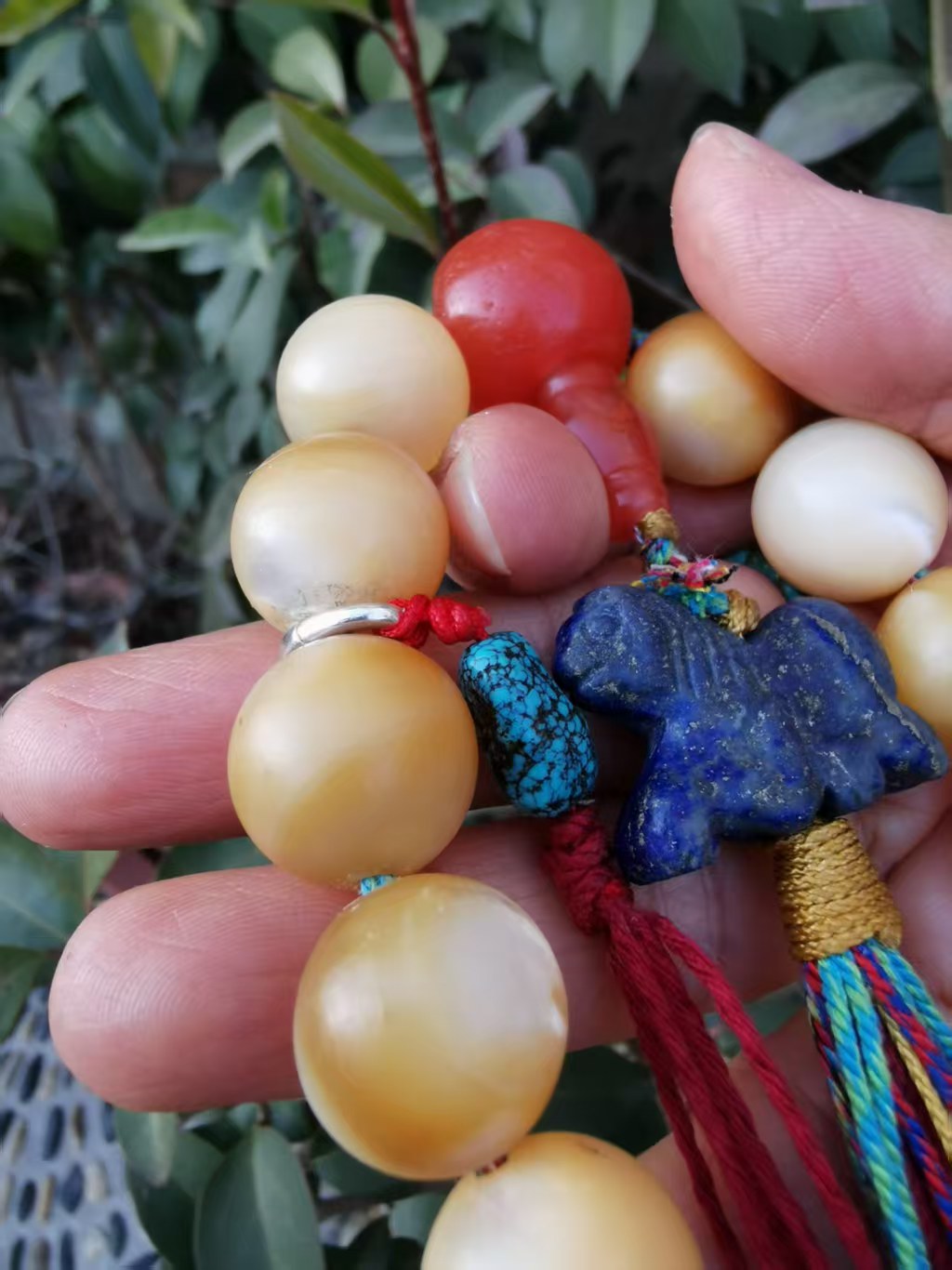 15412Tibetan Antique Fish Bone Buddhist Prayer Beads · A Symbol of Practice Through the Ages藏传老鱼骨佛珠手持 · 岁月流转的修行信物