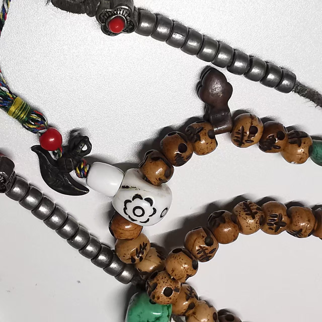 155101Tibetan Old Yak Bone Skull Rosary, 54 Beads Held in Hand   藏传老牦牛骨尸陀林主54子手持
