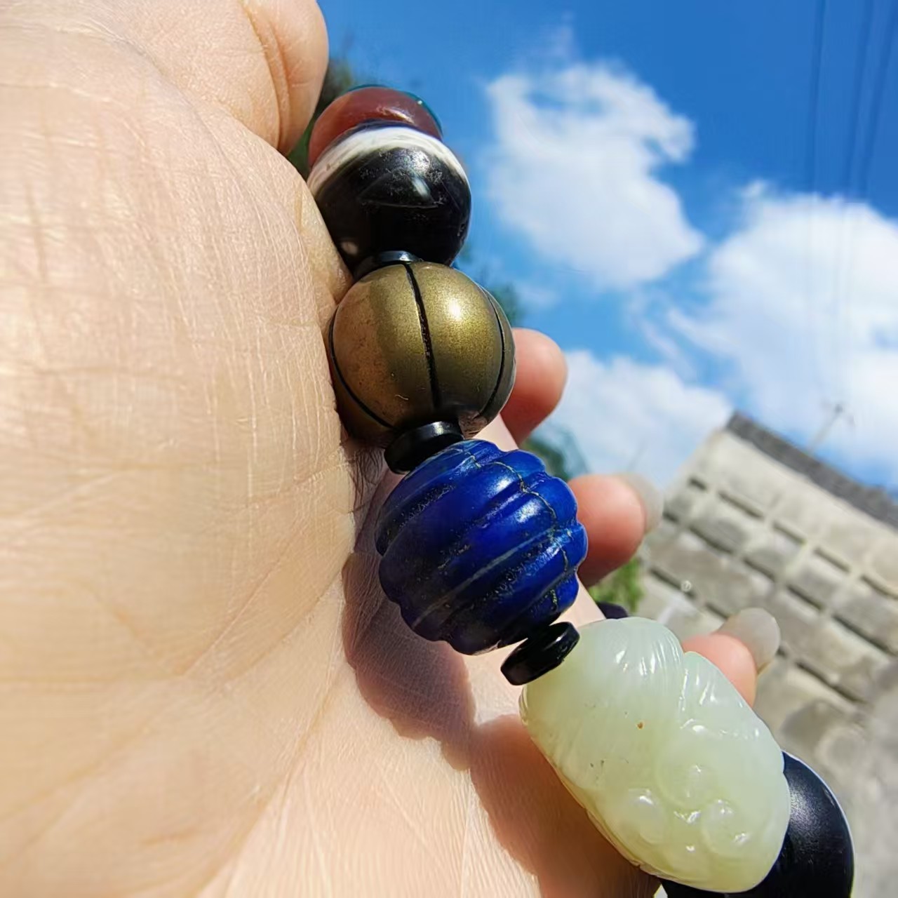 15499Ancient Multi-Gem Bracelet · A Time Museum on Your Wrist古珠多宝手串 · 腕间时光博物馆