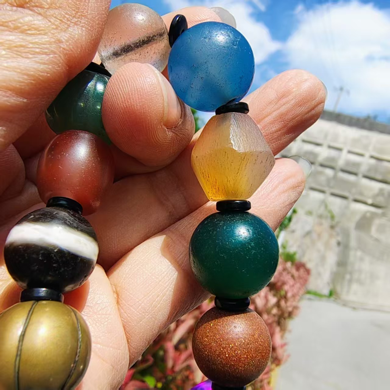 15499Ancient Multi-Gem Bracelet · A Time Museum on Your Wrist古珠多宝手串 · 腕间时光博物馆