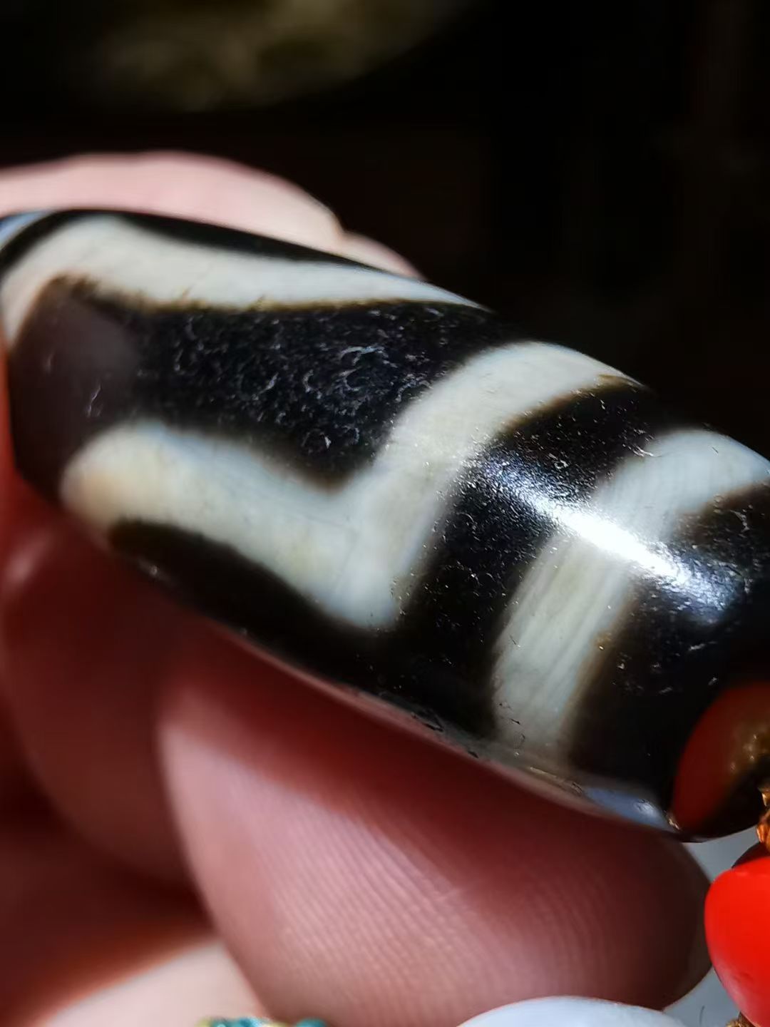 10737 Old Tibetan Agate Twin-Eye Dzi Bone Necklace 藏传老一台老玛瑙两眼天珠锁骨链