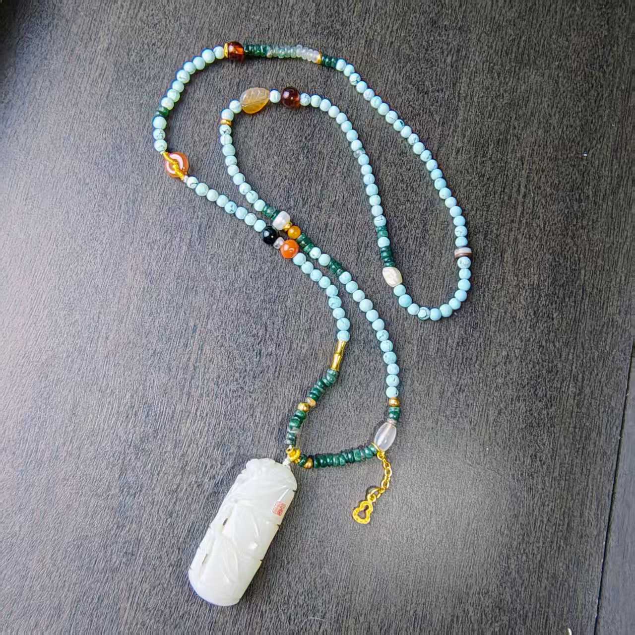 15557 Multi-Treasure Jade Bamboo Turquoise Necklace15557多宝玉竹松石项链玉料
