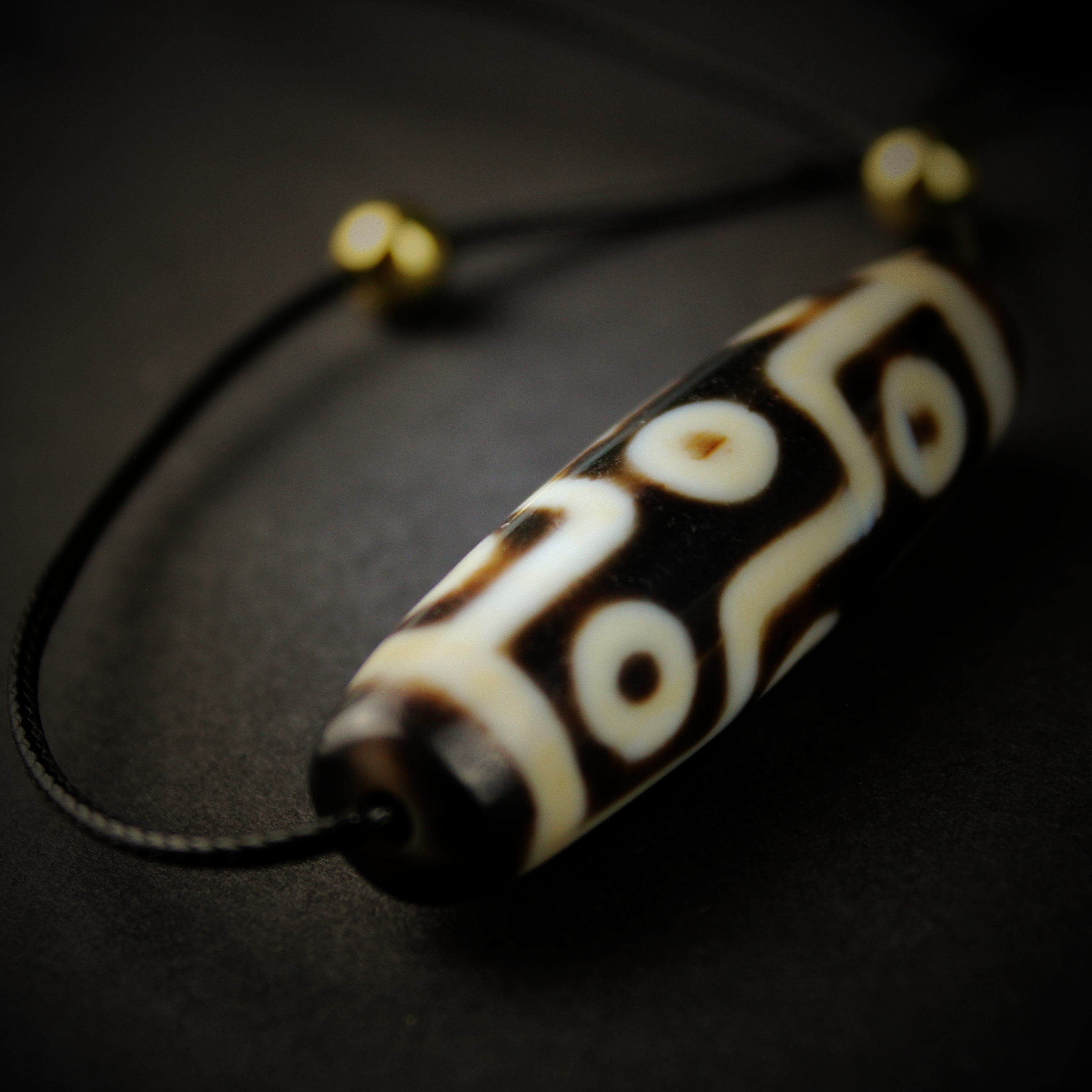 14696 Tibetan Old Nine-Eye Dzi Bead 藏传九眼老天珠-Bless Luck