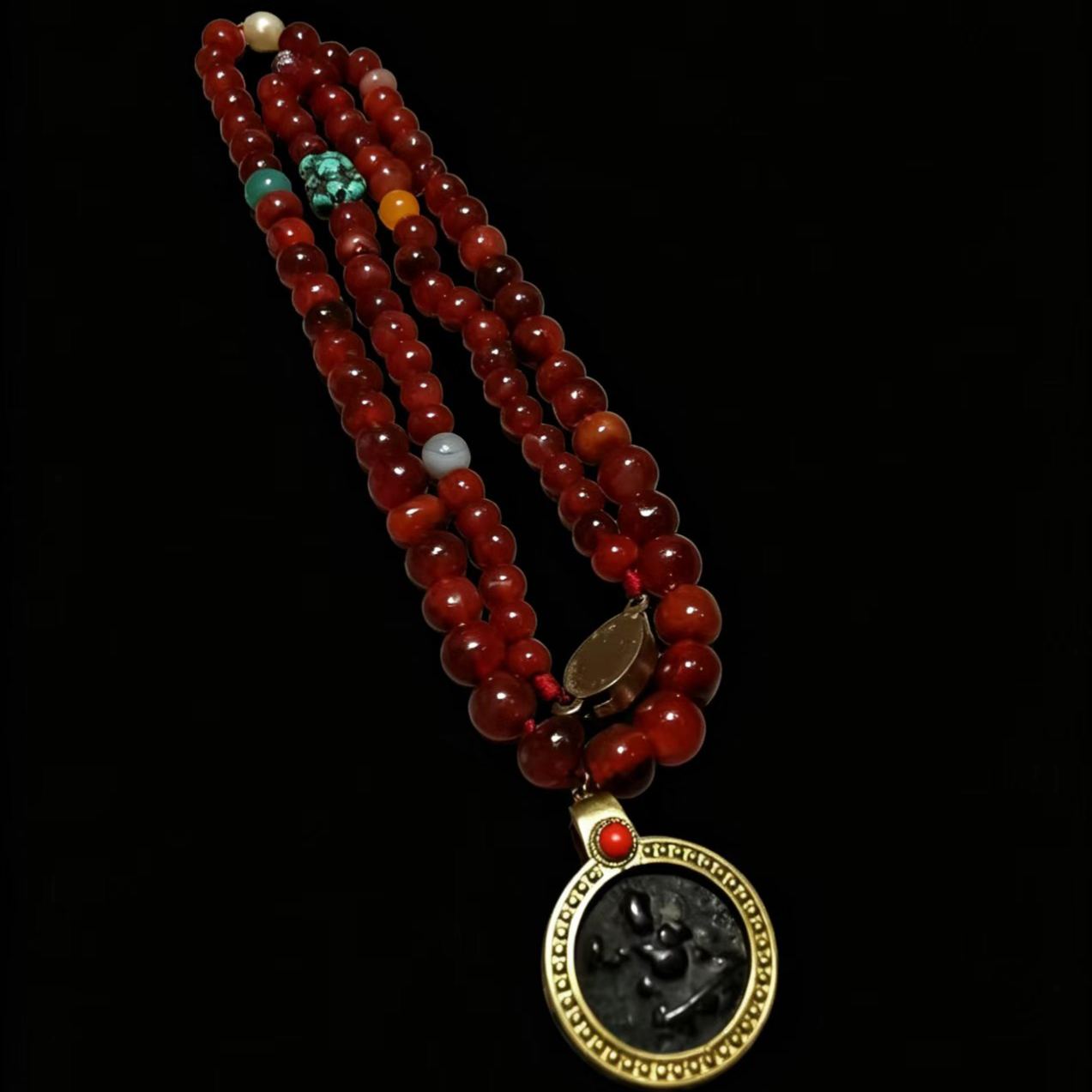 10432   藏传老天铁金刚手菩萨配老红玛瑙项链Tibetan Old Vajra Hand Bodhisattva with Old Red Agate Necklace