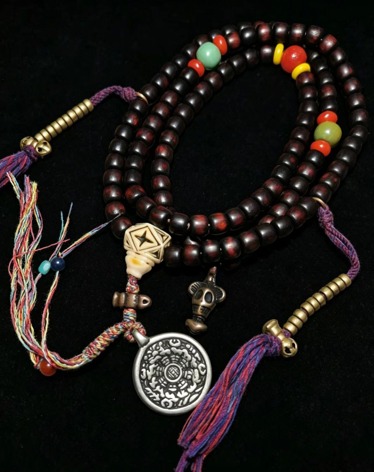 13784 Heritage collectible-grade Tibetan old rosewood prayer beads set with old high-grade white Buddha head and old Gannan top bead, complete set of 108 beads   传世收藏级藏传老紫檀搭配老高级白佛头老甘南顶珠成套108佛珠