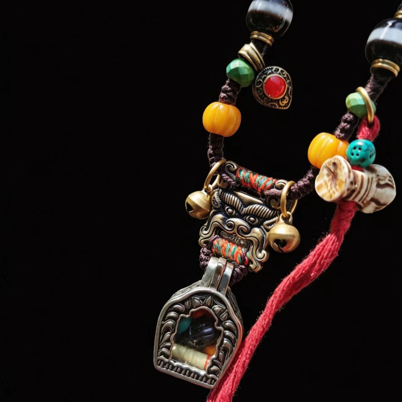 15426Tibetan-Style Alloy Gawu Box Multi-Gem Necklace | Handmade Braided Ethnic Style, Spiritual Pendant, Vintage Tibetan Accessory藏风合金嘎乌盒多宝项链｜手工编绳民族风 文玩护身挂坠 复古藏式配饰