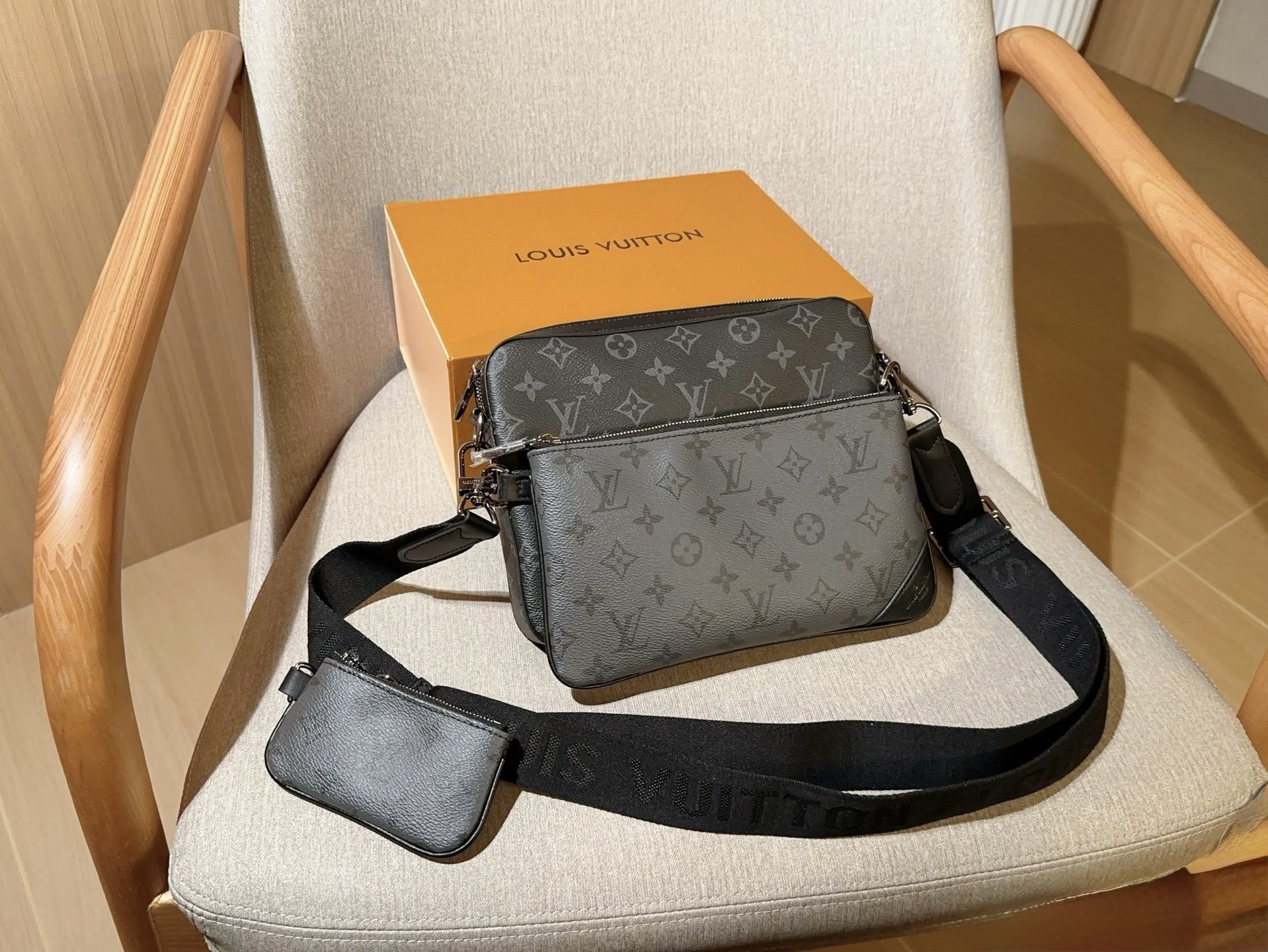 ルイ・ヴィトン「Louis Vuitton」ショルダーバッグ