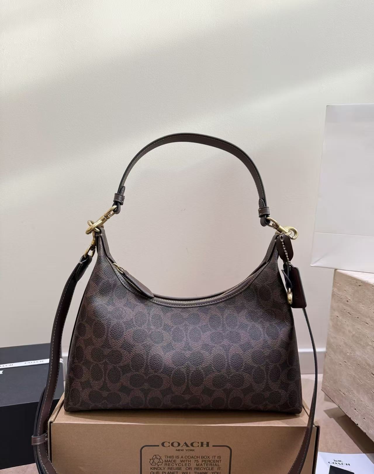 コーチ「Coach」ハンドバッグ