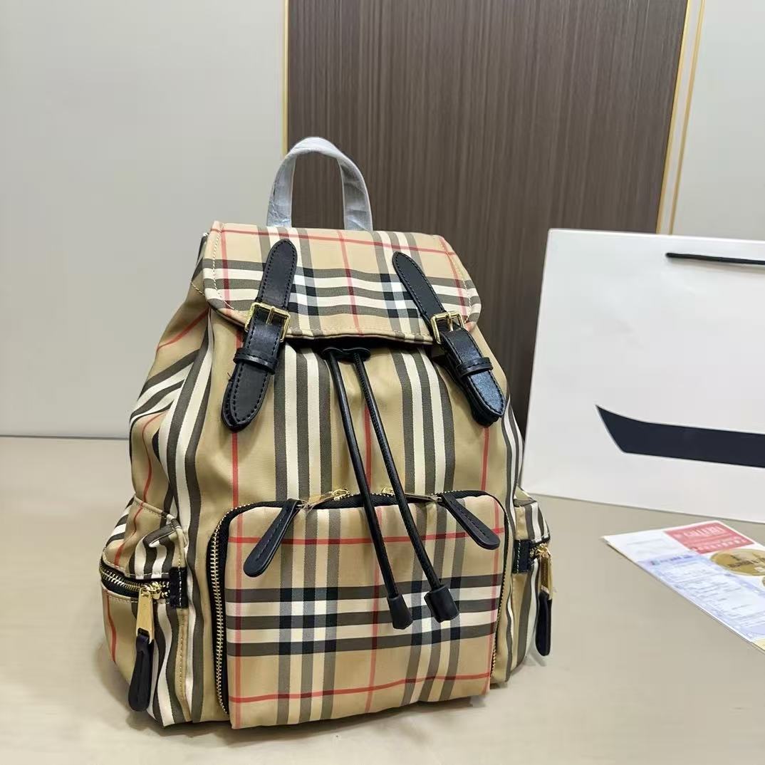  バーバリー「Burberry」リュック