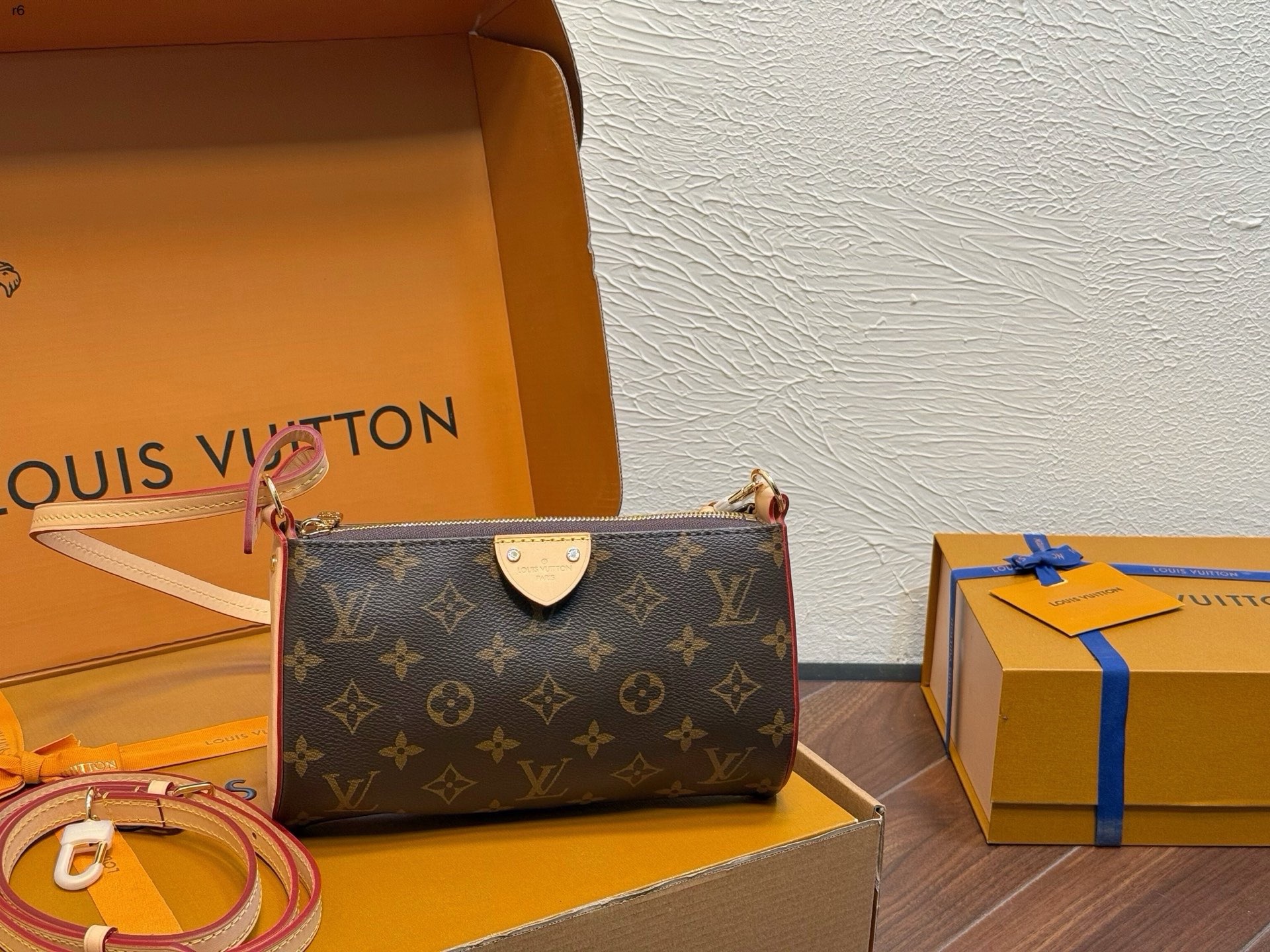 ルイ・ヴィトン「Louis Vuitton」  ショルダーバッグ