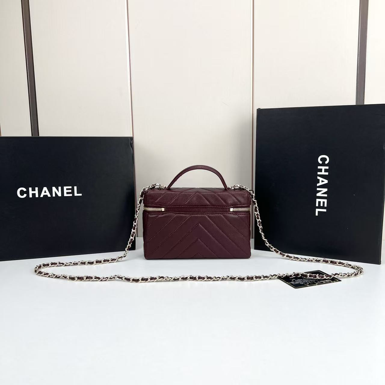 シャネル「CHANEL」のショルダーバッグ
