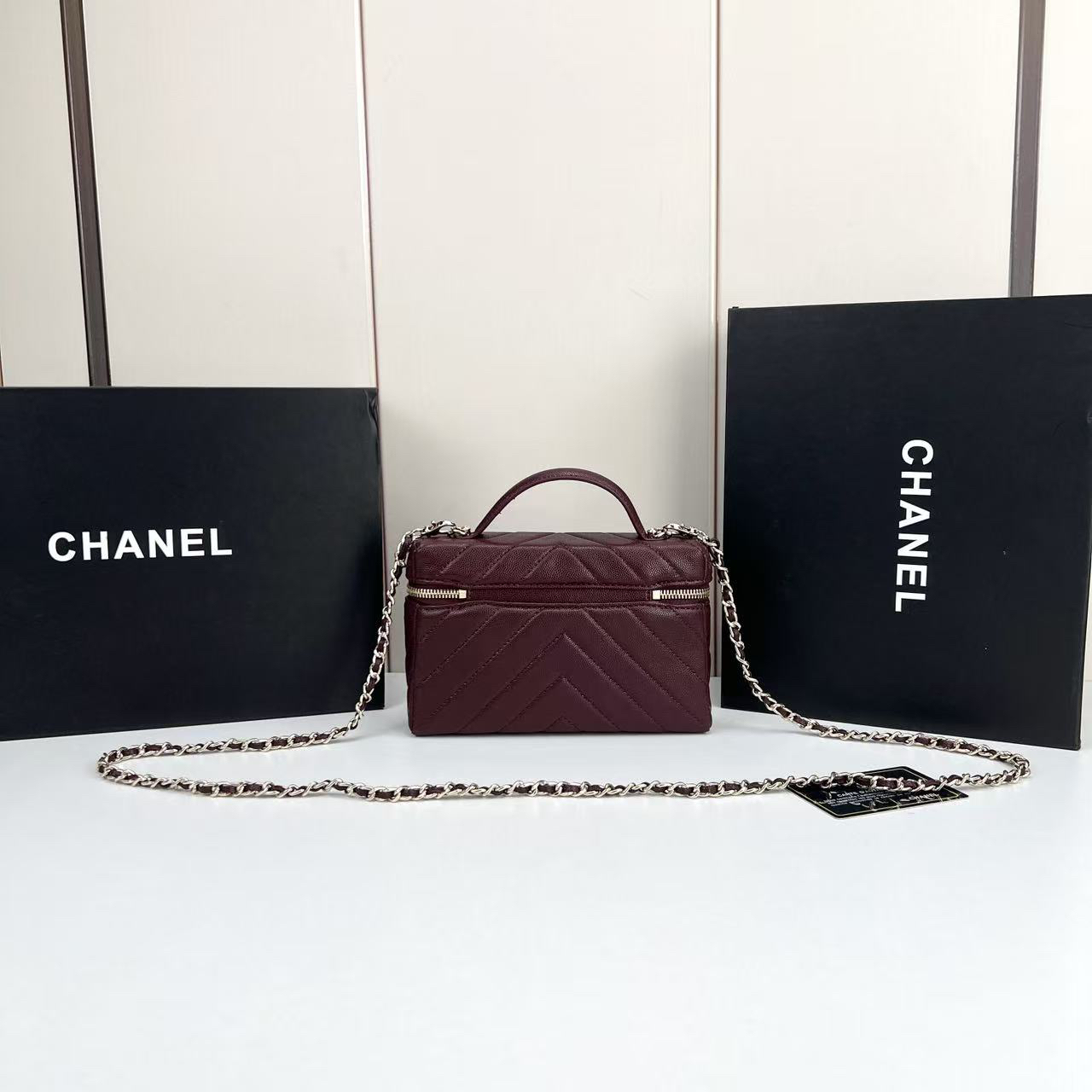 シャネル「CHANEL」のショルダーバッグ