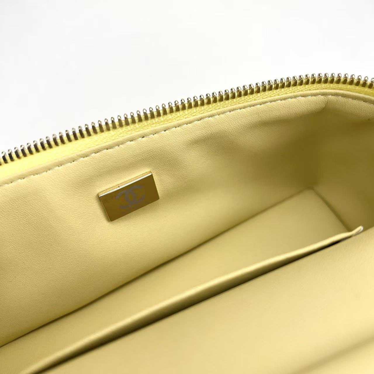 シャネル「CHANEL」のショルダーバッグ