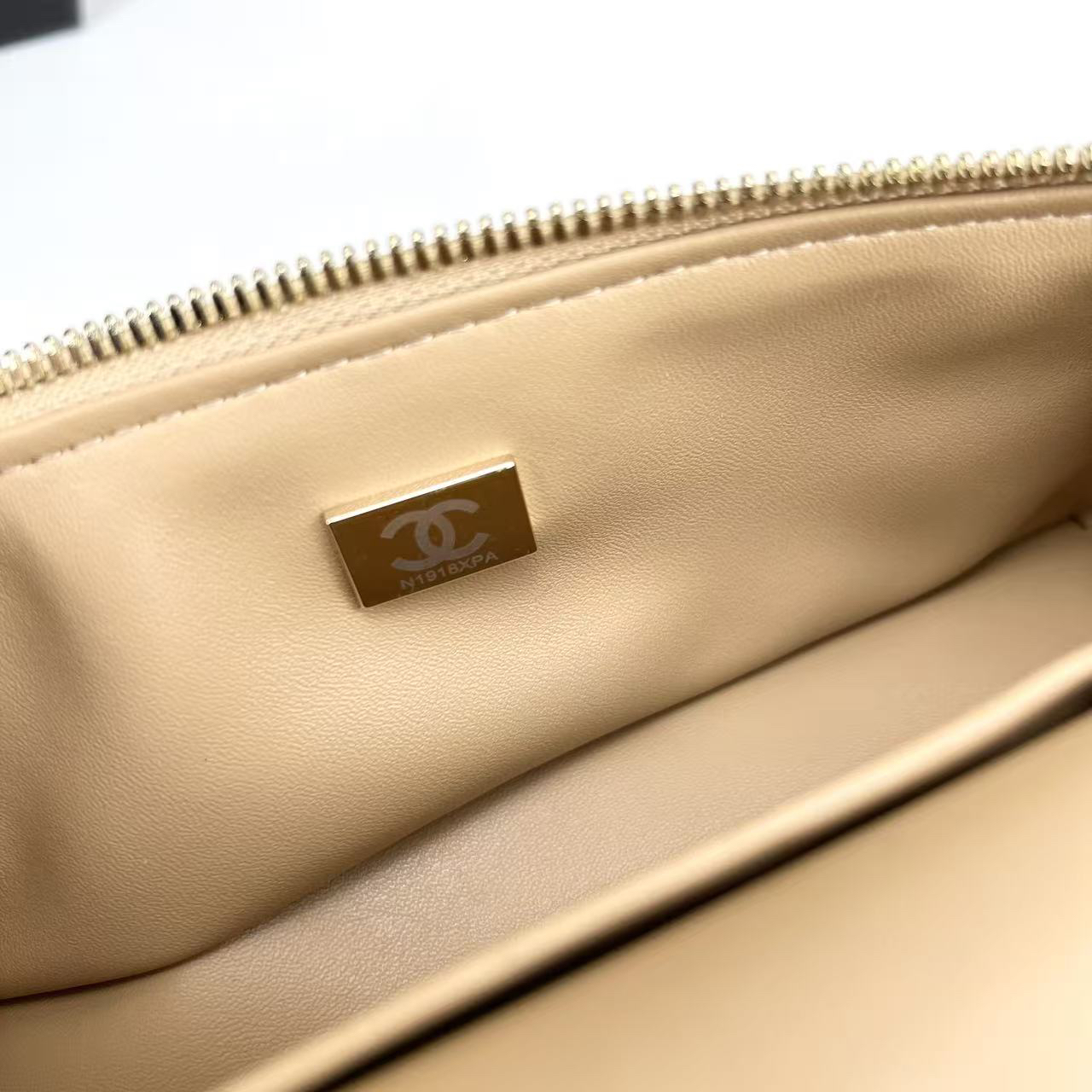 シャネル「CHANEL」のショルダーバッグ