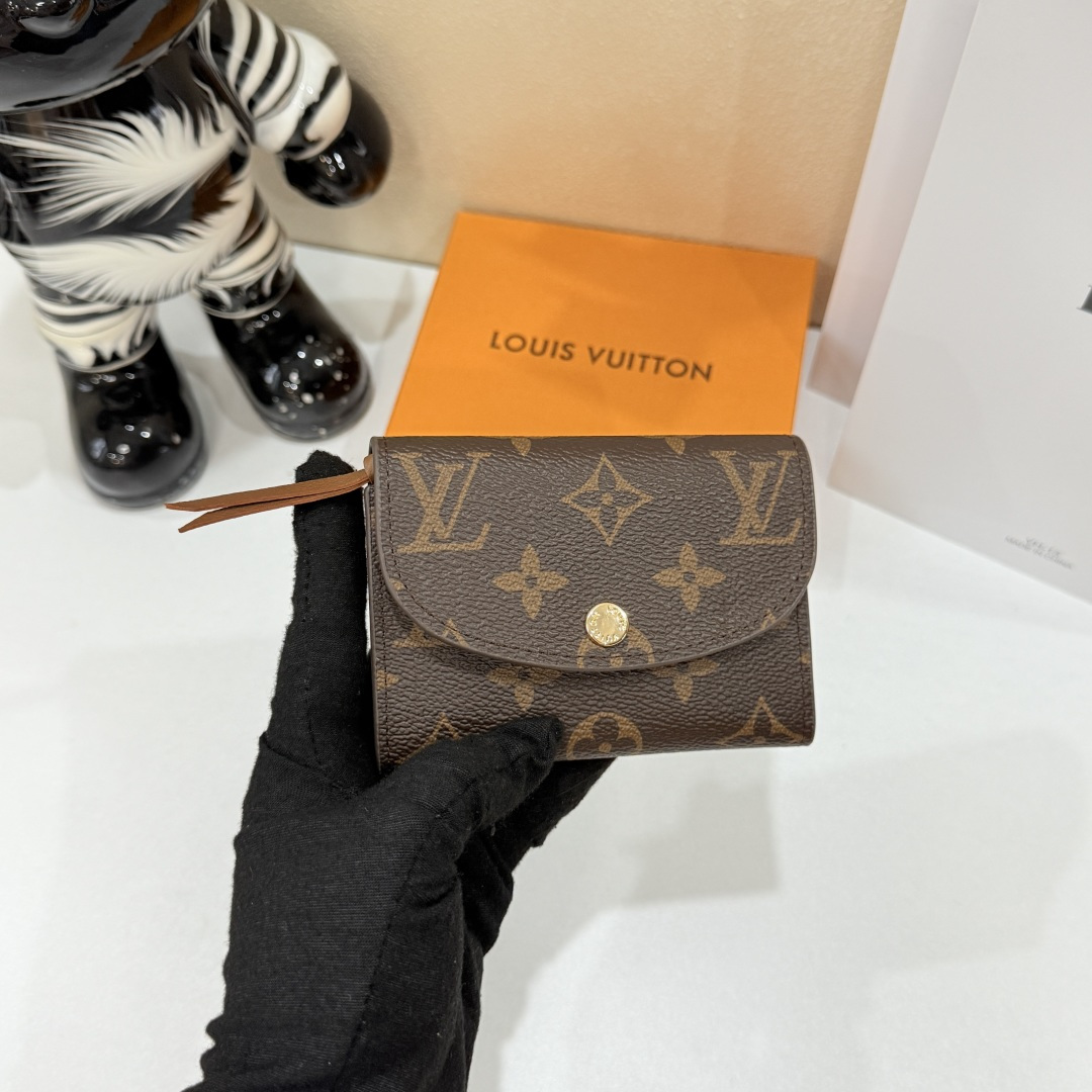 ルイ・ヴィトン「LV」ウォレット