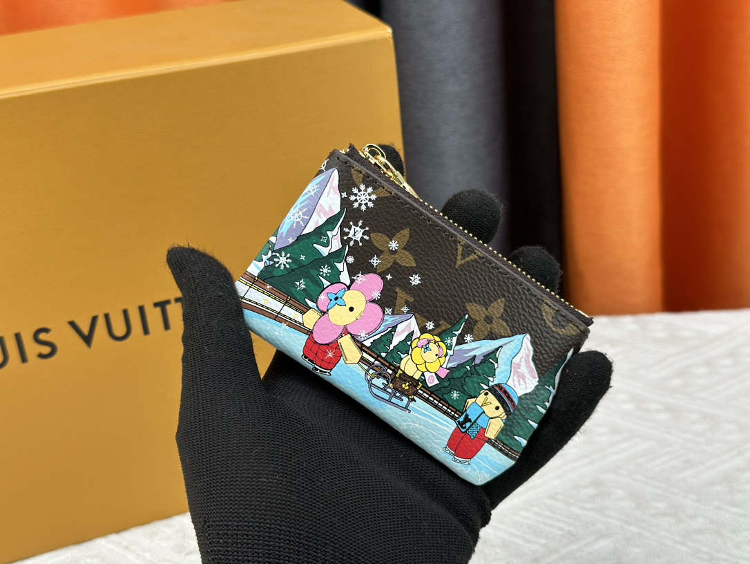  ルイ・ヴィトン「LV」ウォレット