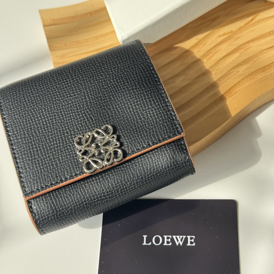 ロエベ「LOEWE」さいふ
