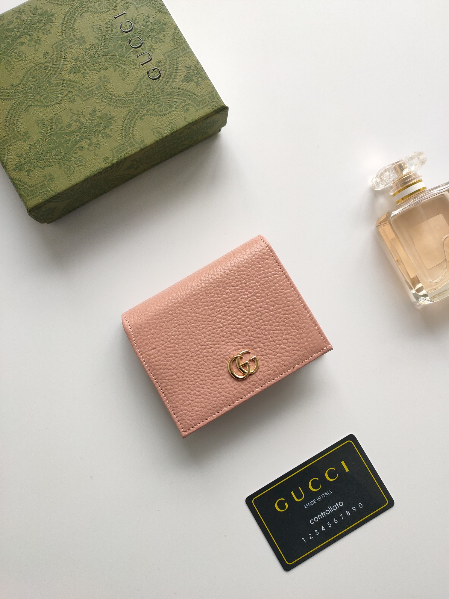 グッチ「Gucci」さいふ
