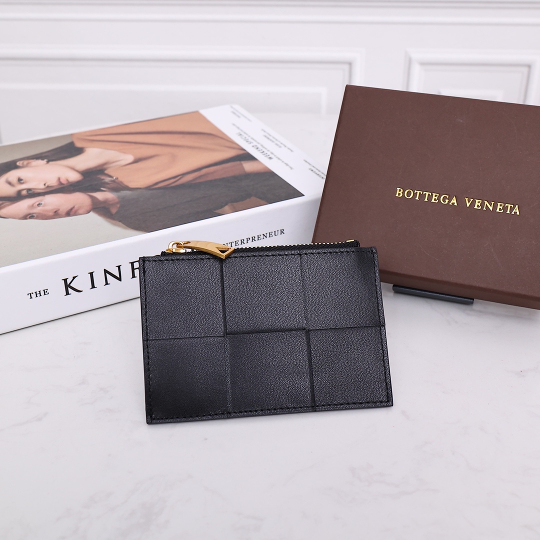 ボッテガ・ヴェネタ「Bottega Veneta」さいふ