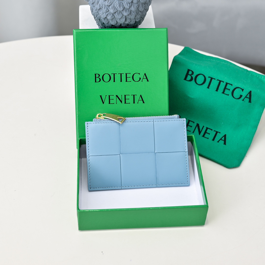 ボッテガ・ヴェネタ「Bottega Veneta」さいふ