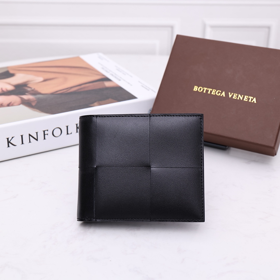 ボッテガ・ヴェネタ「Bottega Veneta」さいふ