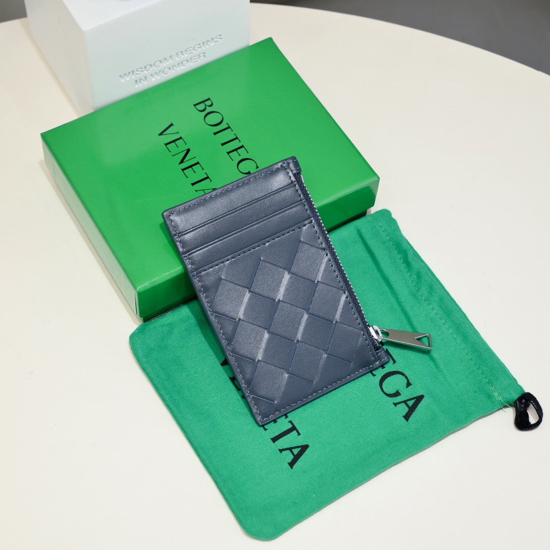 ボッテガ・ヴェネタ「Bottega Veneta」さいふ