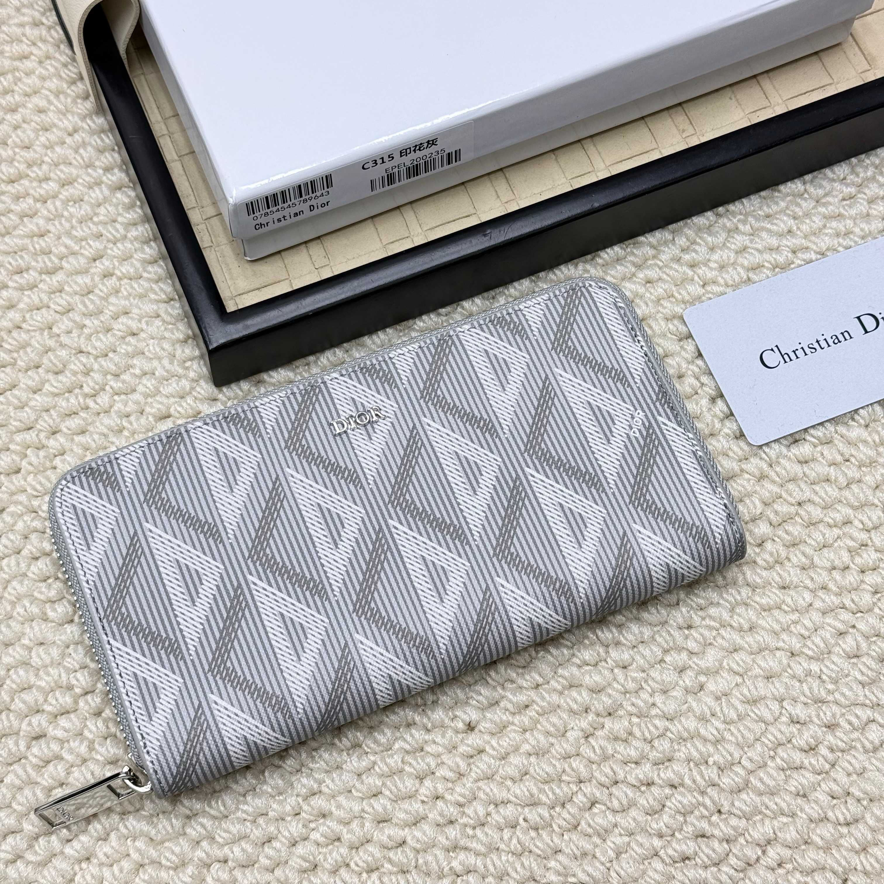 ディオール「Dior」さいふ
