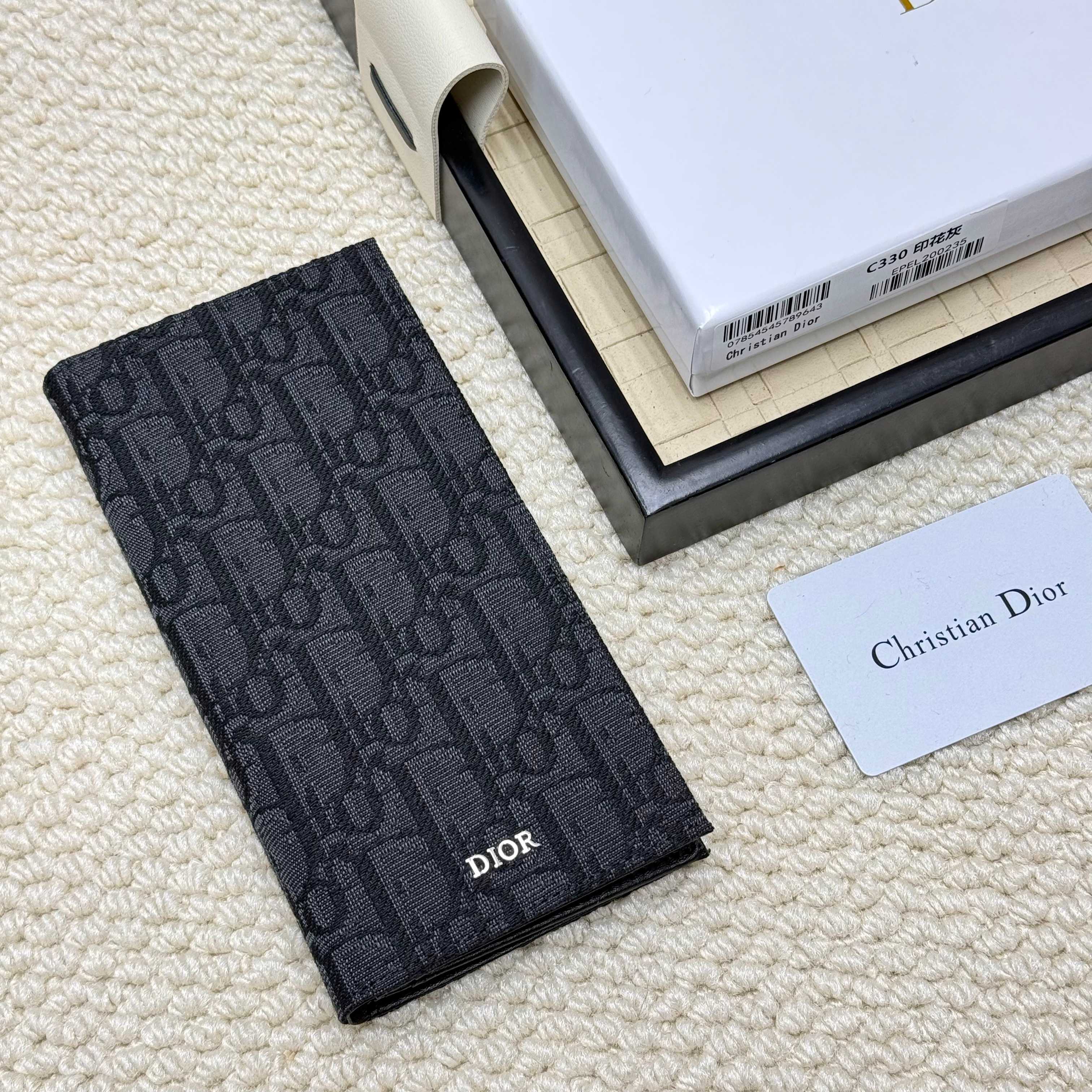 ディオール「Dior」さいふ
