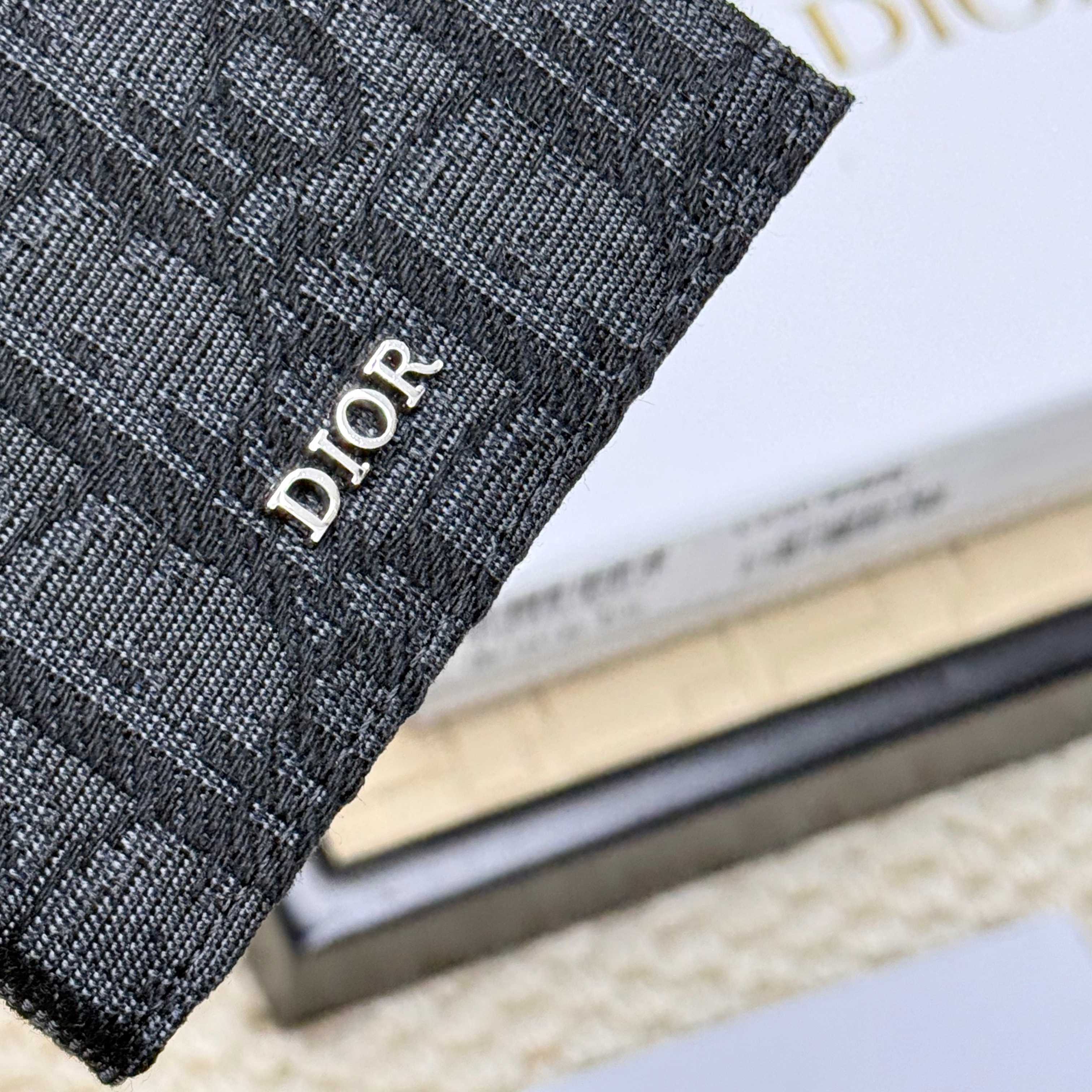 ディオール「Dior」さいふ