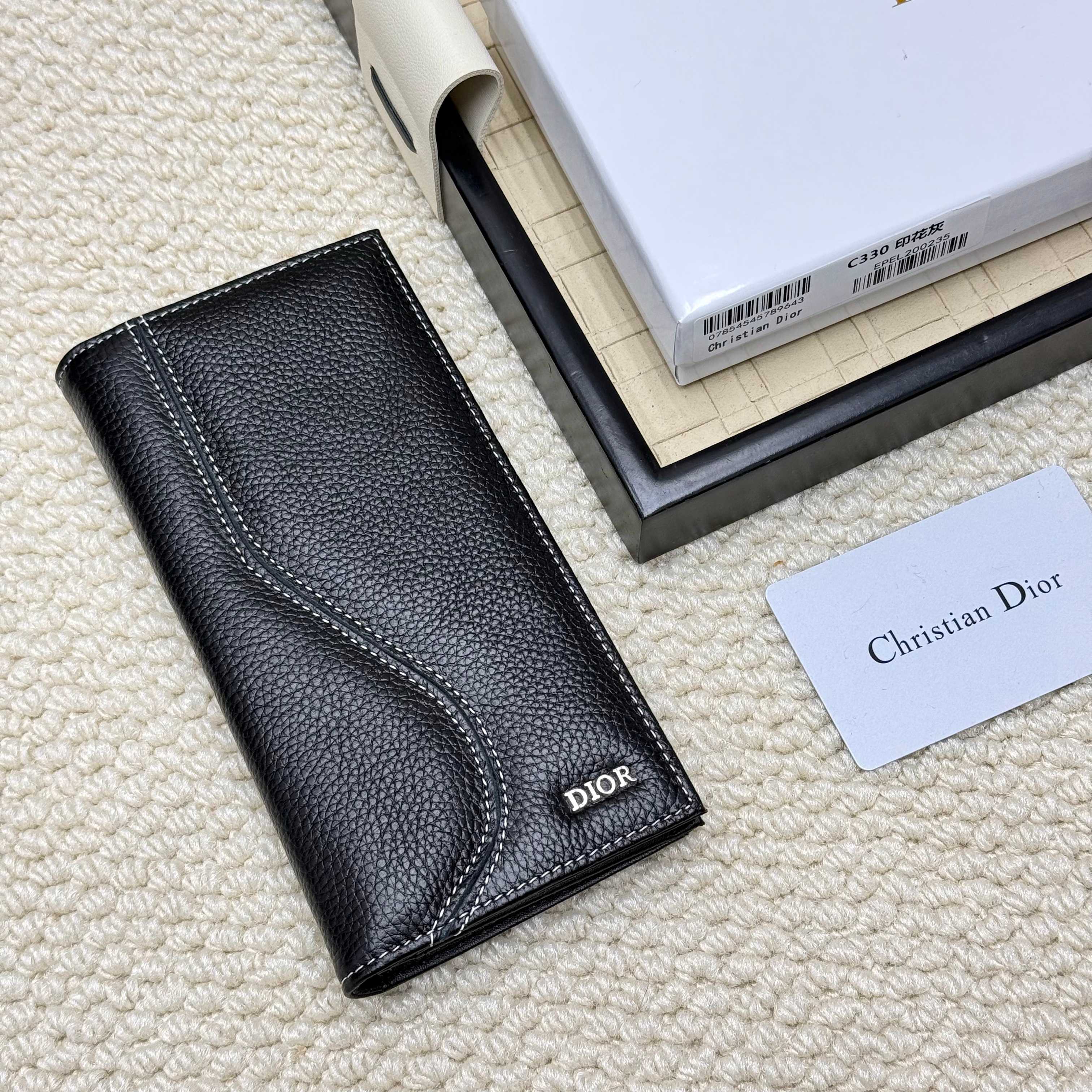 ディオール「Dior」さいふ