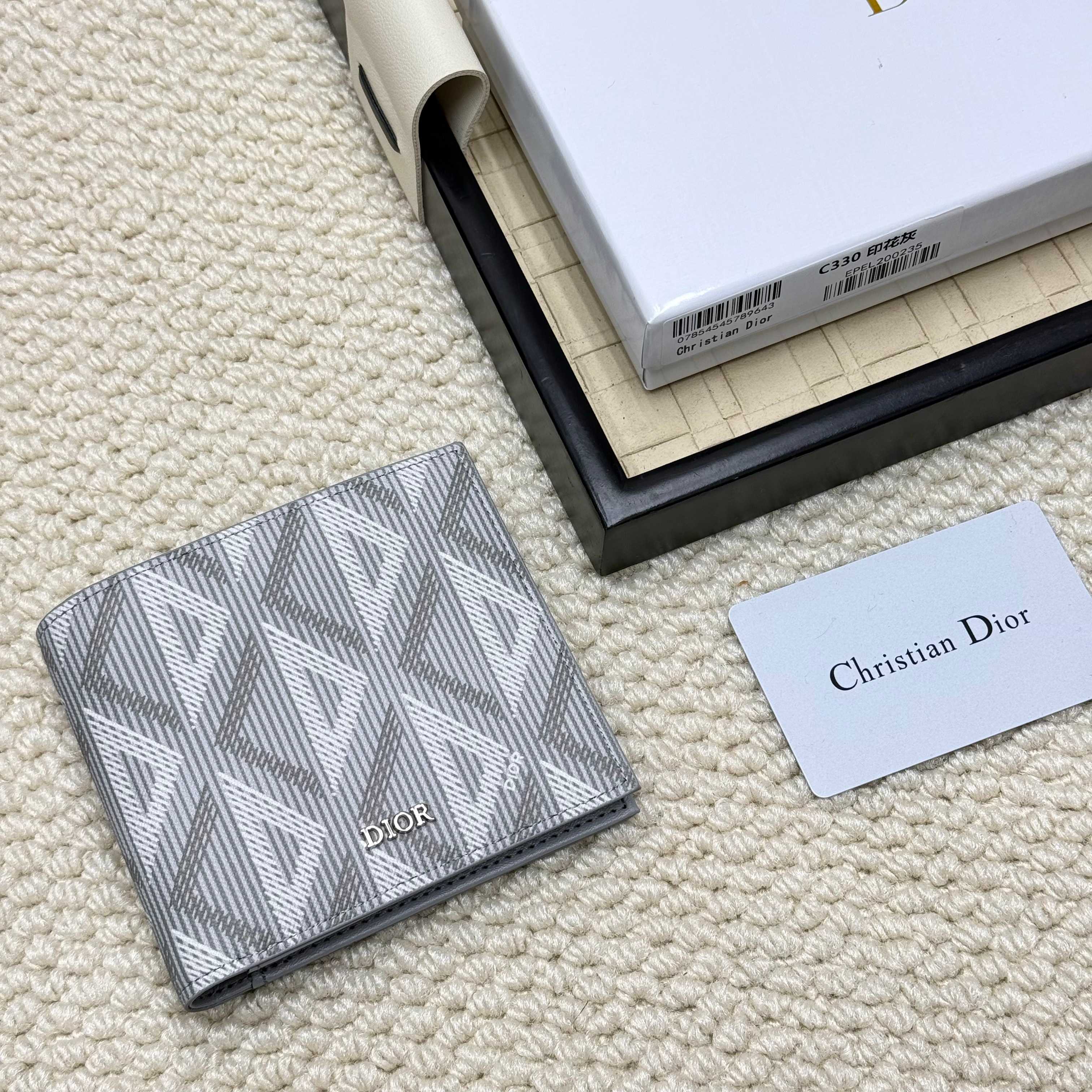 ディオール「Dior」さいふ