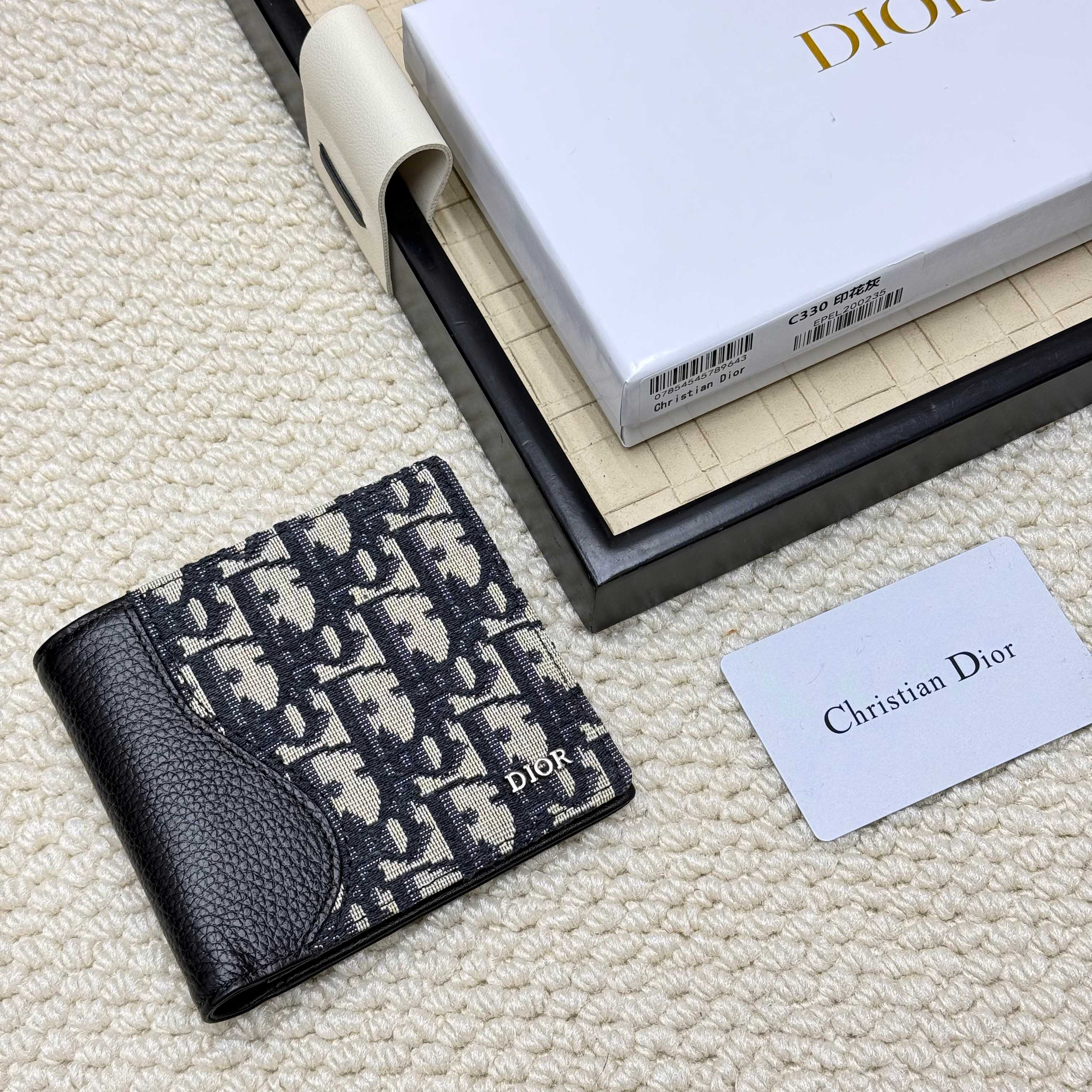 ディオール「Dior」さいふ