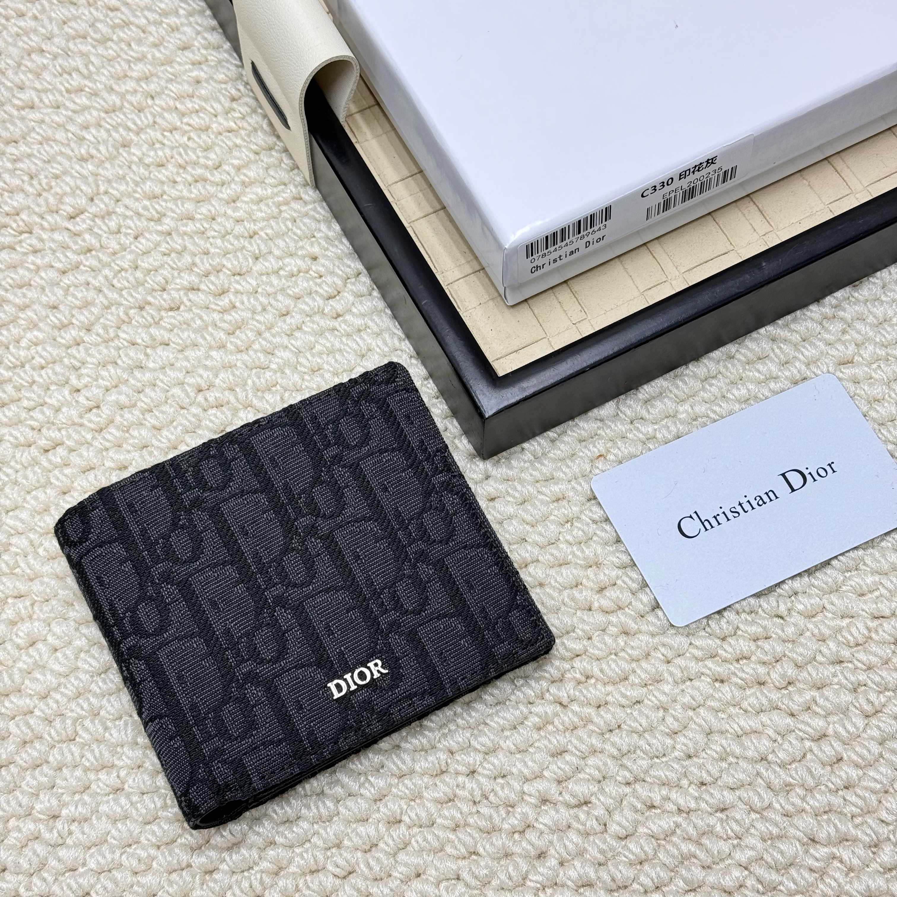 ディオール「Dior」さいふ