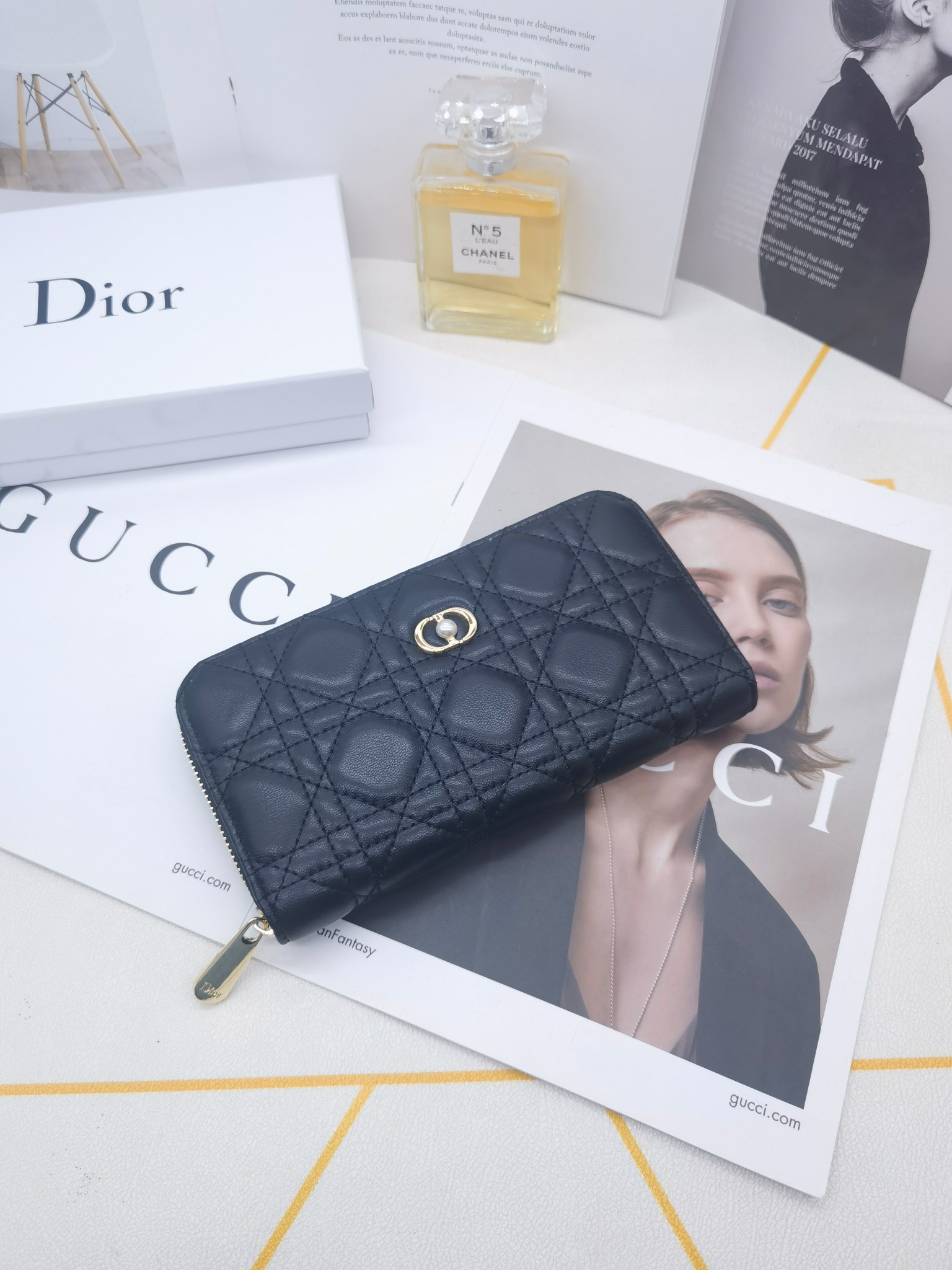 ディオール「Dior」さいふ