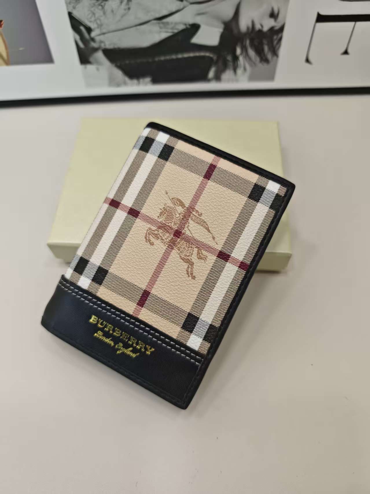 バーバリー「Burberry」さいふ  